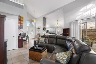 325 Sonoma Valley Cir, Orlando, FL 32835 - Photo 23