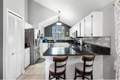 325 Sonoma Valley Circle, Orlando, FL 32835 - Photo 7