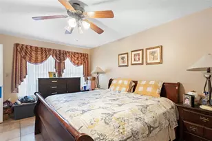 325 Sonoma Valley Cir, Orlando, FL 32835 - Photo 25