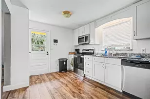 55316 Claire St, Astor, FL 32102 - Photo 11