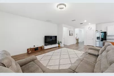 2081 Malbec Court, Minneola, FL 34715 - Photo 5