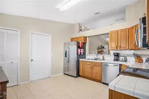 2901 Grayton St, Deltona, FL 32738 - Photo 7