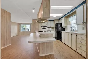 934 Blue Heron Blvd, Osteen, FL 32764 - Photo 9