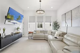 2038 Packing District Wy, Orlando, FL 32804 - Photo 15