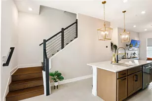 2038 Packing District Wy, Orlando, FL 32804 - Photo 13