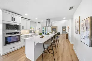 7220 Moss Leaf Ln, Orlando, FL 32819 - Photo 9