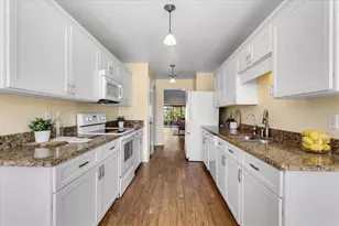 1018 Pond Apple Ct, Oviedo, FL 32765 - Photo 13