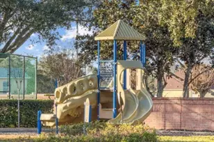 942 Henley Cir, Davenport, FL 33896 - Photo 47