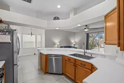 942 Henley Circle, Davenport, FL 33896 - Photo 13