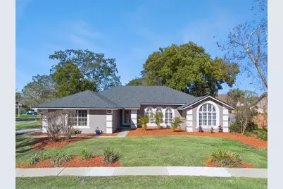 692 Rochester Street, Oviedo, FL 32765 - Photo 1