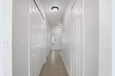 1046 Brenton Leaf Drive, Ruskin, FL 33570 - Photo 7