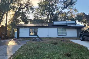 1105 Old S Dr, Lakeland, FL 33811 - Photo 1