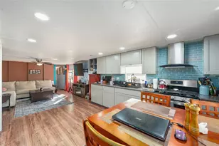 18486 SE 52nd St, Ocklawaha, FL 32179 - Photo 3