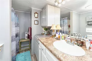 18486 SE 52nd St, Ocklawaha, FL 32179 - Photo 15