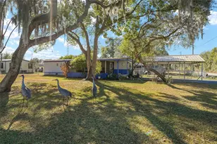 18486 SE 52nd St, Ocklawaha, FL 32179 - Photo 1