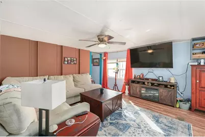 18486 SE 52nd Street, Ocklawaha, FL 32179 - Photo 5