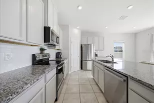 5018 Grand Teton Ct, Deland, FL 32724 - Photo 3