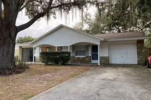 2709 Grand Island Shores Rd, Eustis, FL 32726 - Photo 1