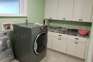 851 E Minnesota Ave, Deland, FL 32724 - Photo 17