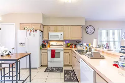 2657 Chatham Circle, Kissimmee, FL 34746 - Photo 7