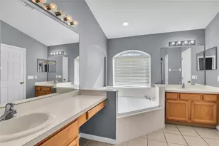 8411 Port Lancashire Dr, Orlando, FL 32829 - Photo 19