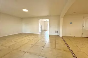 5673 Elsinore Way, Lakeland, FL 33805 - Photo 9