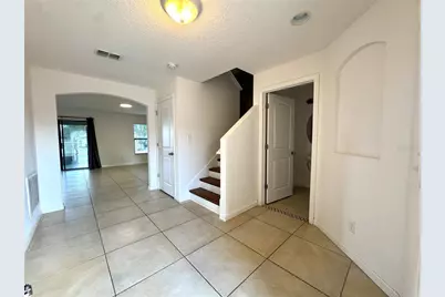 5673 Elsinore Way, Lakeland, FL 33805 - Photo 11