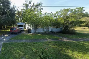 909 Palmetto St, Titusville, FL 32796 - Photo 1