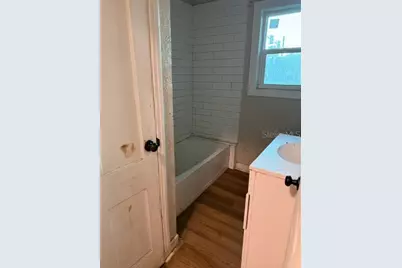 8032 Reid Avenue, Jacksonville, FL 32208 - Photo 11