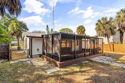 10395 San Martin Boulevard NE, Saint Petersburg, FL 33702 - Photo 29