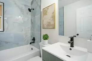 10395 San Martin Blvd NE, Saint Petersburg, FL 33702 - Photo 25