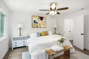 10395 San Martin Blvd NE, Saint Petersburg, FL 33702 - Photo 21