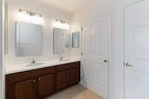 9435 Myrtle Creek Ln, Orlando, FL 32832 - Photo 19