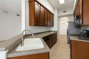 9435 Myrtle Creek Ln, Orlando, FL 32832 - Photo 11