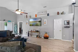 541 Heather Glen Dr, Winter Haven, FL 33884 - Photo 3