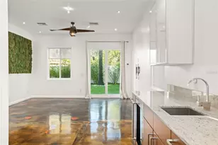 2411 Center Ave, Orlando, FL 32806 - Photo 15