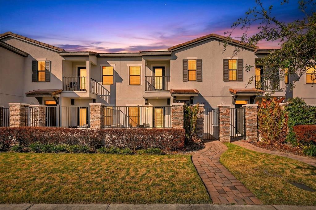 121 Kenny Blvd - 121 Kenny Blvd, Haines City, FL 33844 Luxury Property | Jose Angel Pina