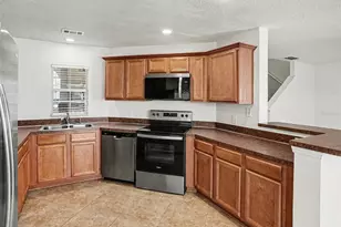 2405 SW Hassonite St, Kissimmee, FL 34744 - Photo 7