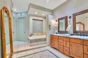 10577 Down Lakeview Cir, Windermere, FL 34786 - Photo 37