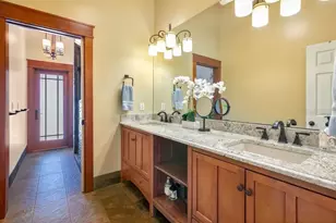 10577 Down Lakeview Cir, Windermere, FL 34786 - Photo 45