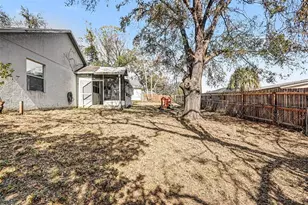 10258 Joanies Run, Leesburg, FL 34788 - Photo 17