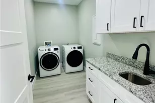 2253 St George Dr, Davenport, FL 33837 - Photo 33