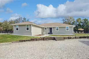 323 McLain Ln, Geneva, FL 32732 - Photo 3