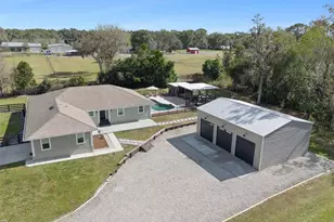 323 McLain Ln, Geneva, FL 32732 - Photo 1