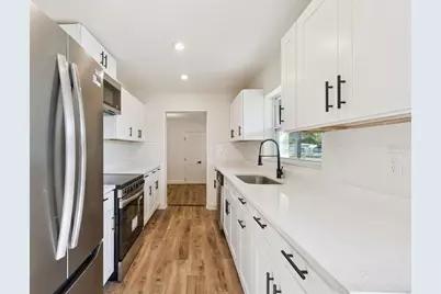 5301 Barnett Place, Orlando, FL 32808 - Photo 11