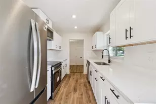 5301 Barnett Pl, Orlando, FL 32808 - Photo 11