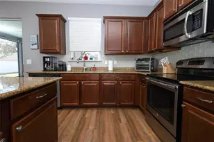 4030 Brookshire Cir, Eustis, FL 32736 - Photo 11