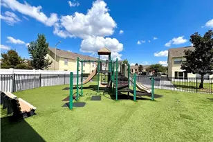 2878 Club Cortile Cir, Kissimmee, FL 34746 - Photo 23