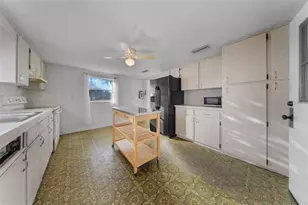 421 Pleasant St, Lake Helen, FL 32744 - Photo 25