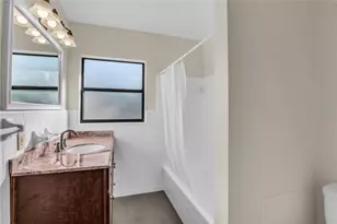 3915 Pelican Ln, Orlando, FL 32803 - Photo 5